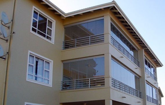 Cam Balkon Sistemleri Her Tür Balkon Tipine Uygulanabilir mi?